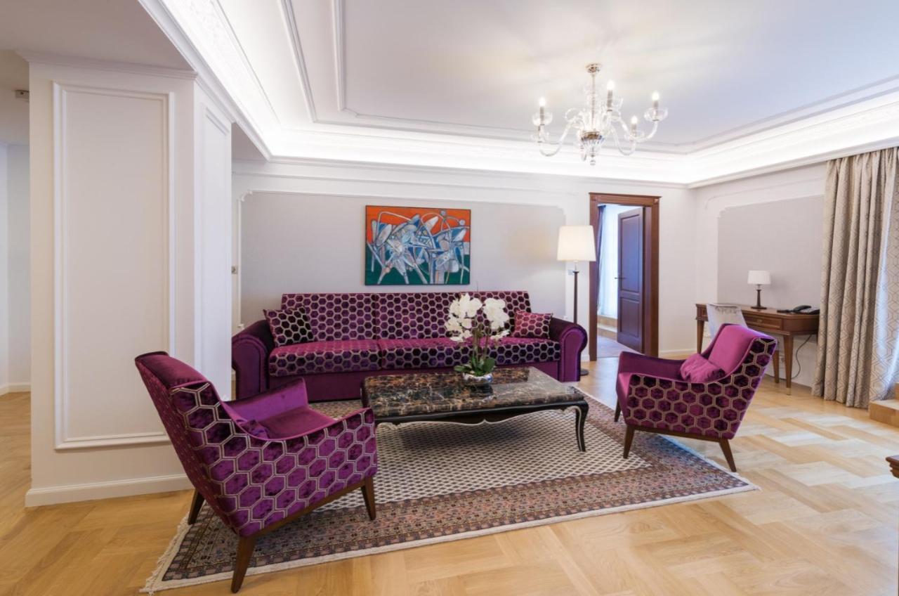 Palace Art Hotel Пезінок Екстер'єр фото